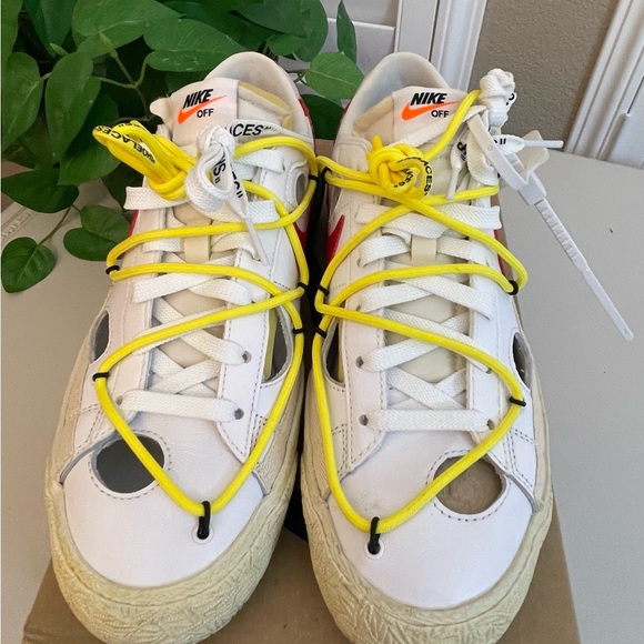 Nike Off-White X Blazer Low White University Red Size: 9 - Picture 2 of 11